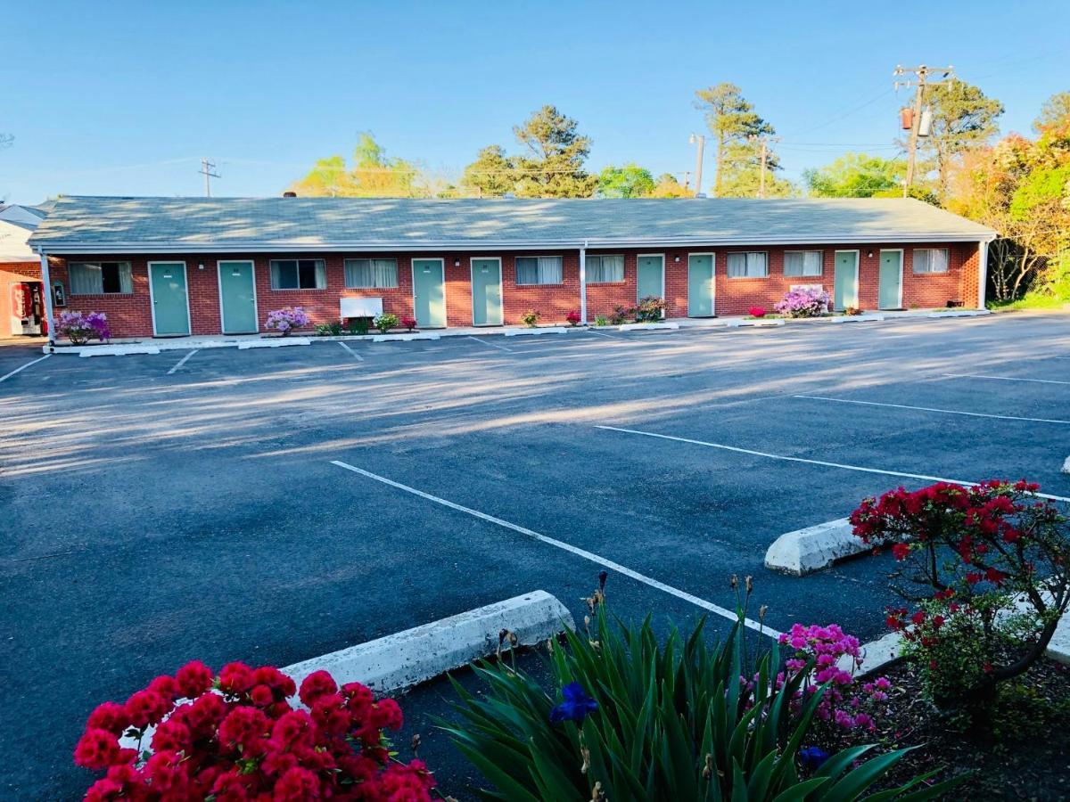 Bassett Motel Уилямсбърг Екстериор снимка