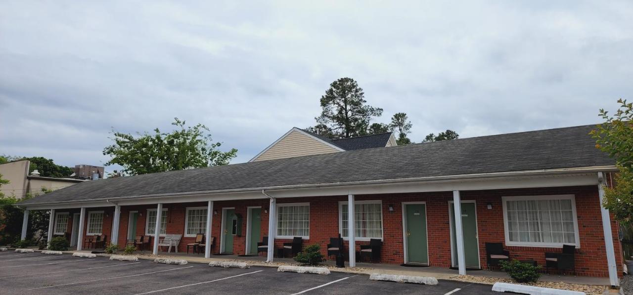 Bassett Motel Уилямсбърг Екстериор снимка