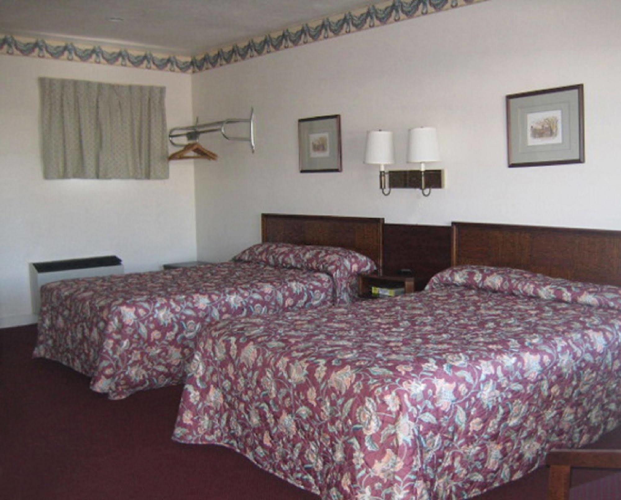 Bassett Motel Уилямсбърг Екстериор снимка