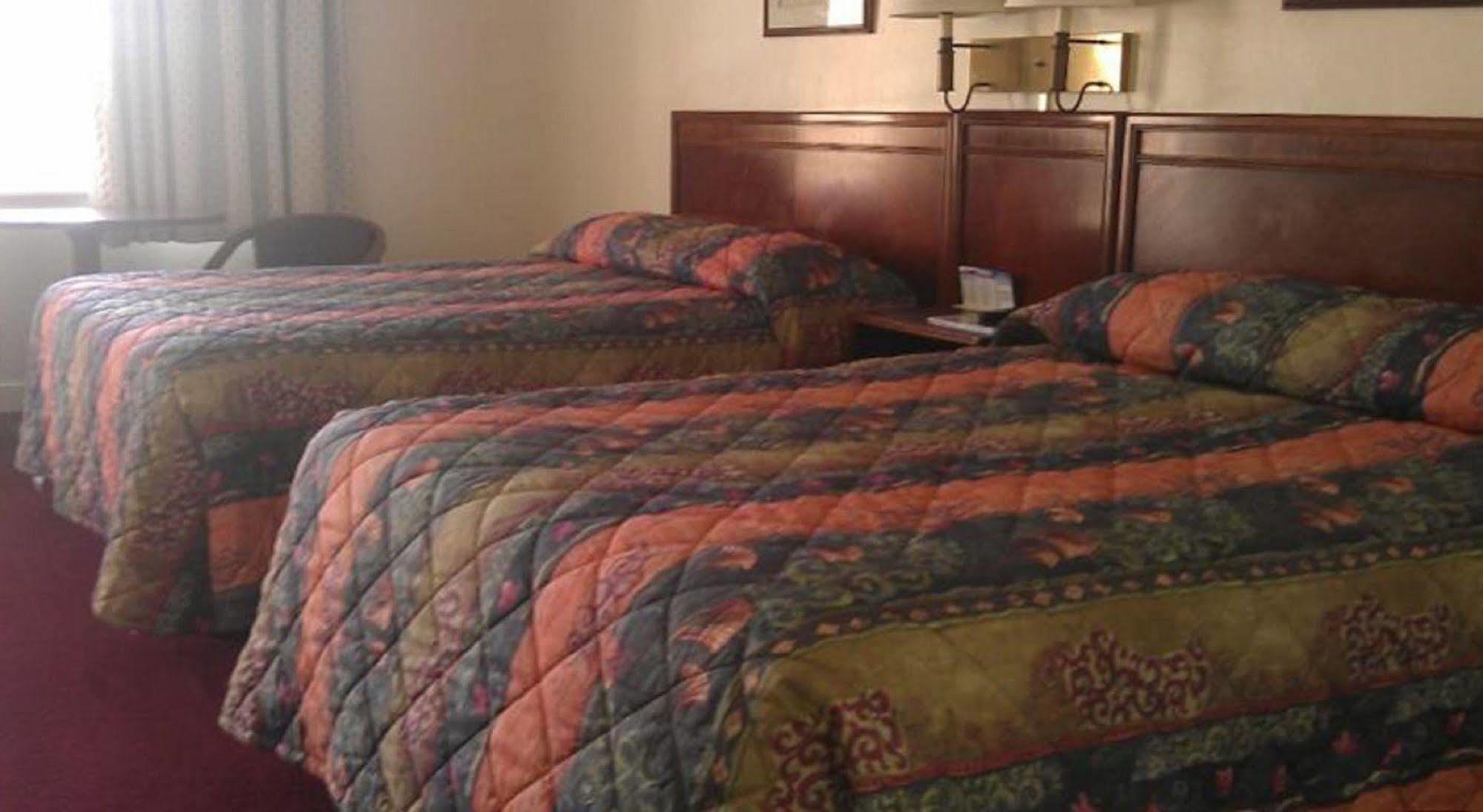 Bassett Motel Уилямсбърг Екстериор снимка