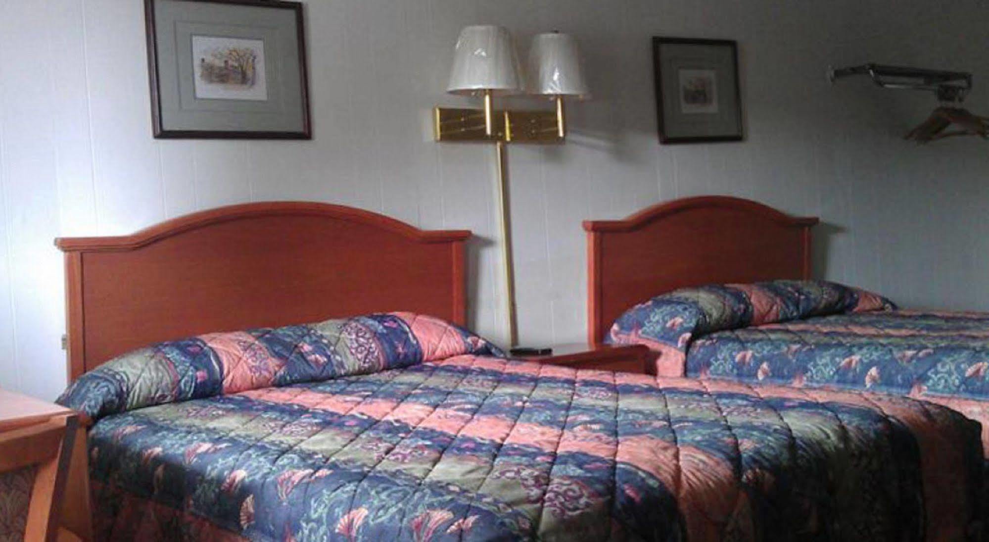 Bassett Motel Уилямсбърг Екстериор снимка