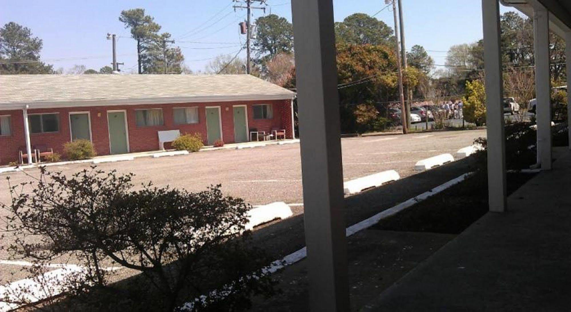 Bassett Motel Уилямсбърг Екстериор снимка